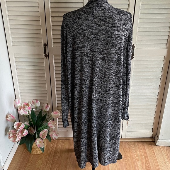 NWT Lane Bryant Gray Black Long Cardigan 22/24 - Picture 5 of 8